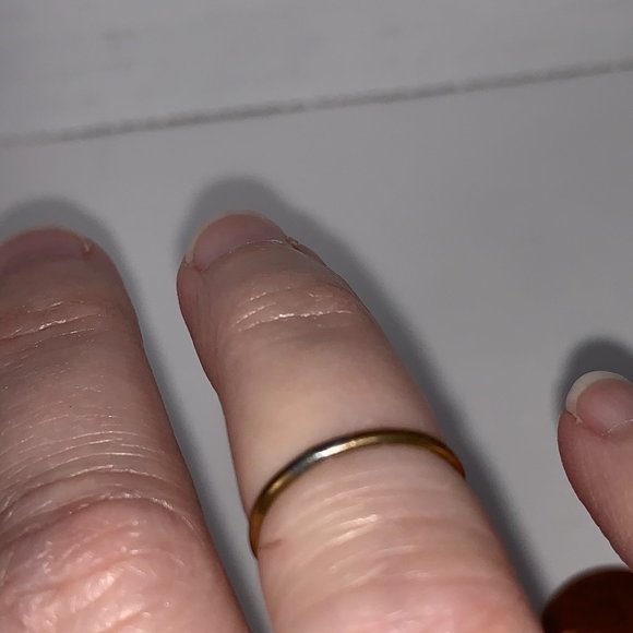 1.3mm Gold Filled Plain Band Ring, Size 3 1/4 - Picture 5 of 8